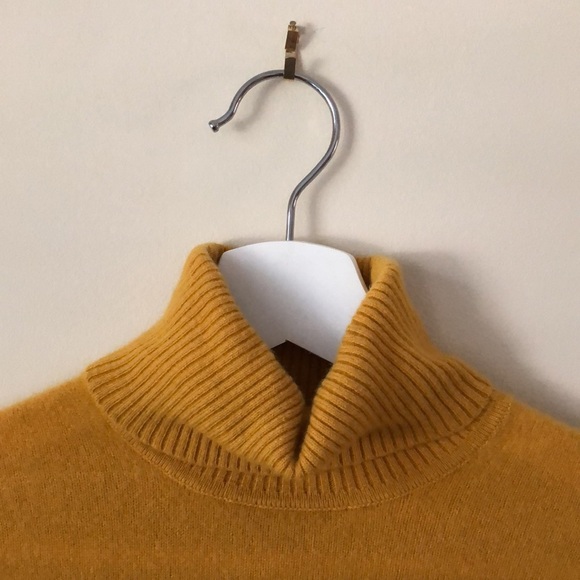 Lord & Taylor Mustard 100% Cashmere Turtleneck - Picture 2 of 5